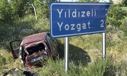 Kontrolden çıkan otomobil şarampole uçtu: 1’i ağır 3 yaralı