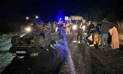 Kontrolden çıkan otomobil takla atıp ters döndü: 1’i çocuk 4 yaralı