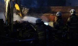 Kütahya’da tahta palet üretimi yapan atölyede yangın