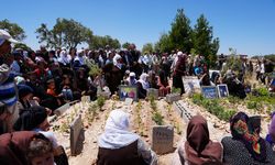 Mazıdağı’nda yangın faciasında hayatını kaybeden 10 kişi anıldı