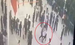 Öğretmenden öğrenciye su sıçrattın dayağı kamerada