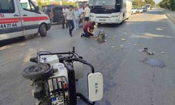 Serik’te otobüs ile elektrikli motosiklet çarpıştı: 2 yaralı