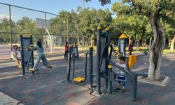 Siirt’te 7 yaşındaki çocuk, parmağını parktaki spor aletine sıkıştırdı