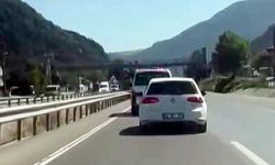 Sirenleri umursamadı, orman yangına giden ekibe yol vermedi