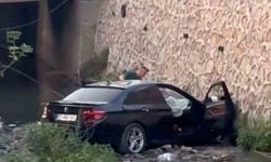 Su kanalında otururken aracın altında kalan çocuk hayatını kaybetti