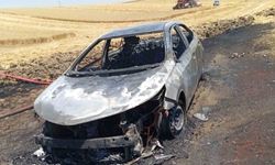 Tekirdağ’da egzozdan çıkan kıvılcım otomobili küle çevirdi
