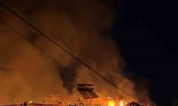 Zile’de köy evi çıkan yangında küle döndü