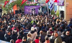 BAŞKAN YETİŞKİN SOSYAL PROJELERİYLE TAKDİR TOPLUYOR