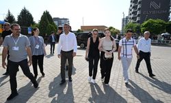 Özgür Özel sözünü tuttu: Nehir’i TYT’ye bizzat götürdü