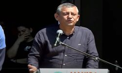 Özgür Özel'in en zor vedası: Gözyaşlarına boğuldu