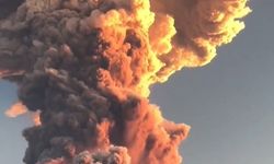 Endonezya'da Lewotobi Yanardağı patladı!