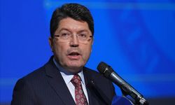 Adalet Bakanı Tunç, CHP'li belediyeleri hedef alan operasyonlara sahip çıktı