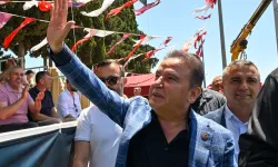 Başkan Böcek'ten Antalyalılara duygusal mesaj