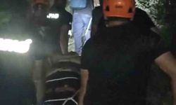 5 metre yükseklikten mağaraya düşen genç kurtarıldı