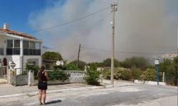 Çeşme’de yangın büyüdü, 5 uçak ve 18 helikopterle müdahele sürüyor