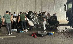Otomobille tır çarpıştı: 3 ölü, 4 yaralı