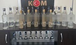 Aydın'da bir araçta 25 litre sahte içki ele geçirildi