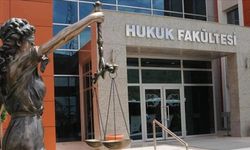 Bakan Tunç: Hukuk fakültelerine yalnızca ilk 100 bine giren adaylar kabul edilecek