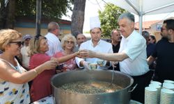 Edremit Belediyesi'nde aşure hayırları başladı