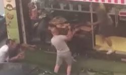 Sopayla tartıştığı adama saldırınca meydan dayağı yedi