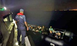 Kuşadası açıklarında 18 düzensiz göçmen kurtarıldı
