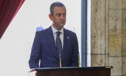 Özgür Özel'den Anıtkabir'e ziyaret