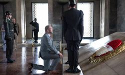 Özgür Özel'den Atatürk'ün mozolesi önünde diz çöken Francken'e mektup