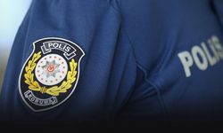 AK Parti Çeşme binasında skandal... İlçe başkanının ağabeyi polise saldırdı!