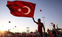 15 Temmuz’da bayrak asılır mı? İşte resmi uygulama