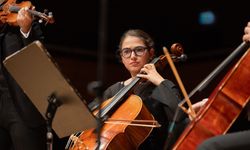 Kadına yönelik şiddete müzikle dikkat çekti