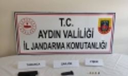 Ruhsatsız silah taşıyan 4 şüpheli yakalandı