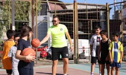 Karabağlar'da çocuklar 'yaz spor'larını sevdi