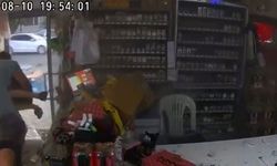 Sındırgı’da deprem anı market kamerasına yansıdı