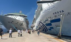 Bodrum’a iki büyük yolcu gemisi yanaştı