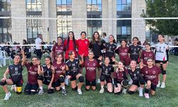 Moymulspor A Takımı voleybol turnuvasını şampiyon tamamladı