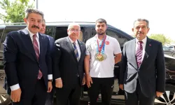 Milli Savunma Bakanı Güler, Şırnak'ta Denetimlerde Bulundu