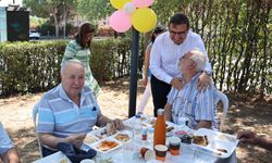Huzurevi sakinlerinin piknik keyfi
