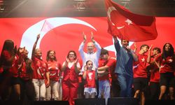 Turgutlu’da 30 Ağustos coşkusu: On binler tek yürek oldu