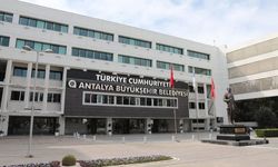 Antalya’da belediyeye yönelik yeni rüşvet operasyonu: 17 gözaltı