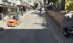 Bayraklı’da yol ve kaldırım seferberliği başladı