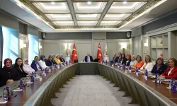 Cumhurbaşkanı Erdoğan, AK Parti’li Kadın Belediye Başkanlarını Kabul Etti