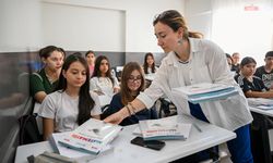 Bornova Belediyesi’nden 2 bin öğrenciye eğitim desteği