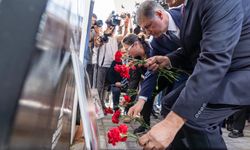 Başkan Tugay '2020 İzmir Depremi' anma törenine katıldı