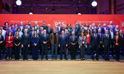 Özgür Özel Amsterdam'da Avrupalı liderlerle bir araya geldi
