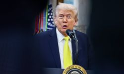 Trump, Kolombiya’ya yapılan tüm ödemeleri durdurdu.