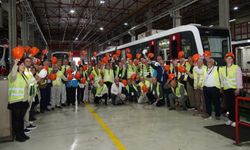 İzmir Metrosu’nun 30 yıllık yol arkadaşları yeniden buluştu