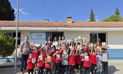 Sarıgöl’de Öğrencilerden “Bir Kitap, Bir Gelecek” Kampanyası