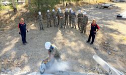 Askeri personele afet tatbikatı verildi