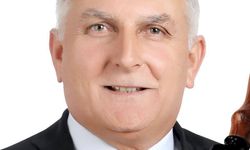 KKTC’de Gürlek, Tatar lehine adaylıktan çekildi