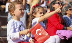 Buca'lı miniklerden duygu dolu kutlama